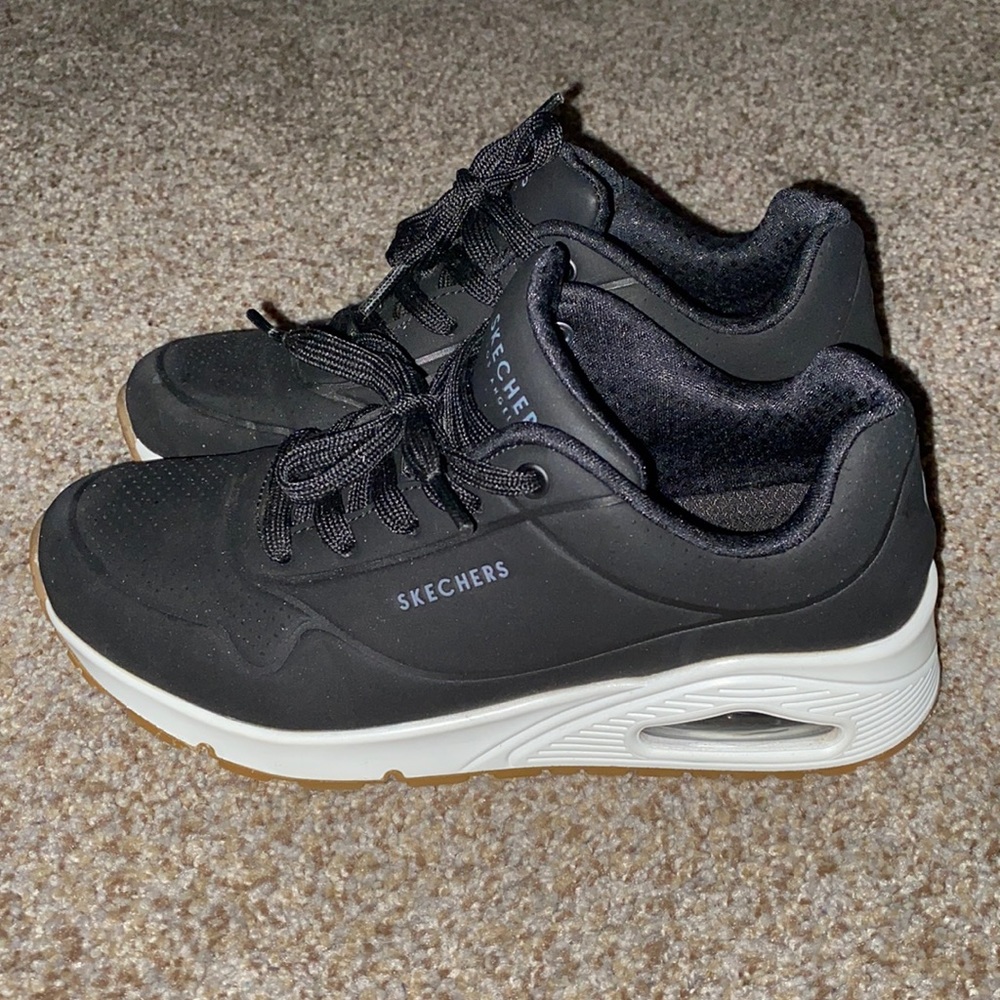 Black sketchers Uno with memory foam